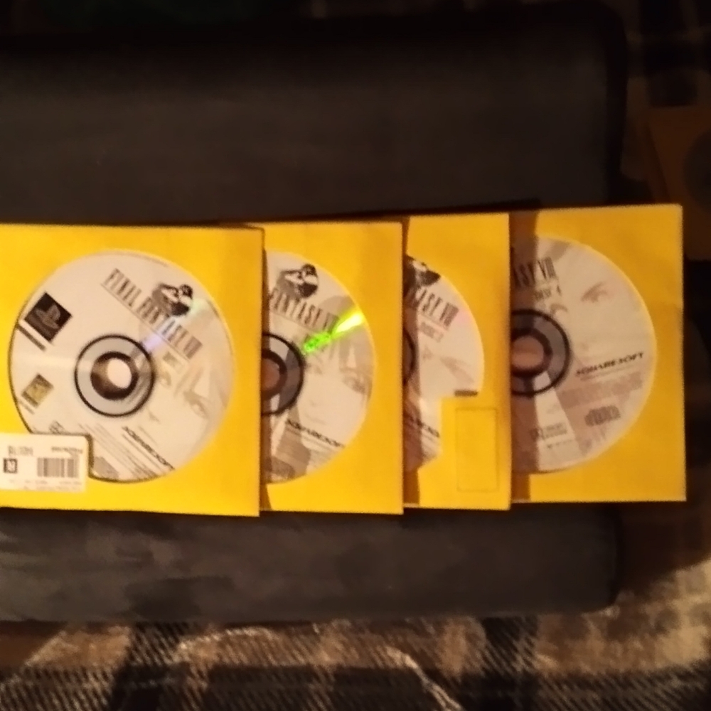 PlayStation 1: Final Fantasy 8 Rated T